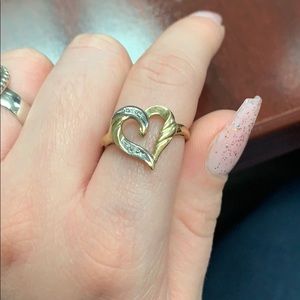 Cubic zirconia Yellow gold heart ring